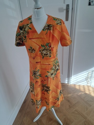 Vintage 1970s orange floral - orange,