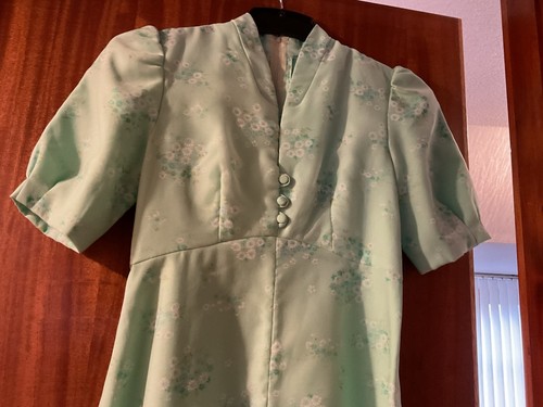 Vintage 1970s pale - vintage, green