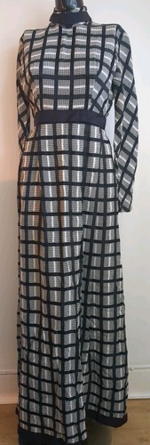 Vintage 1970 monochrome - 1970's,