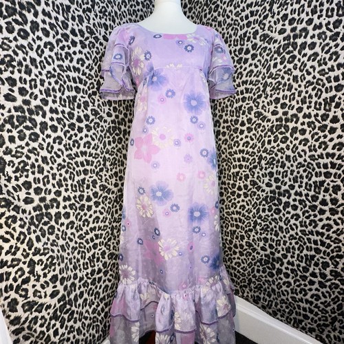 Stunning 1970s vintage floral - stunning,