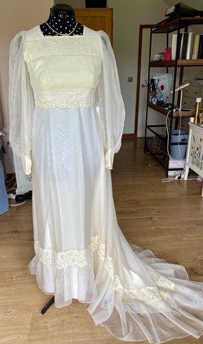 Vintage 1970s ivory - vintage,