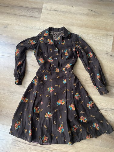 True vintage 1970s flared - true,