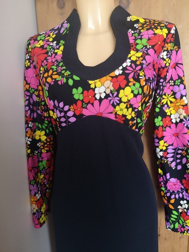 Vintage 1970s black - black, with