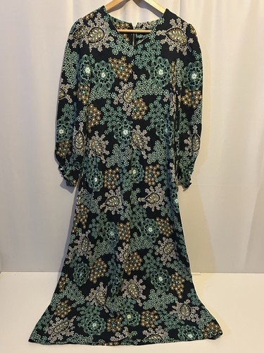 Vintage 1970s handmade floral
