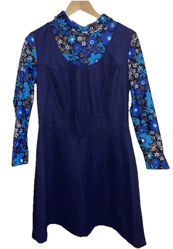 Vintage 1970s navy floral