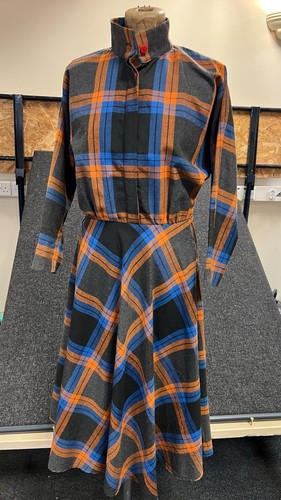 Women vintage 1970s - vintage, triola