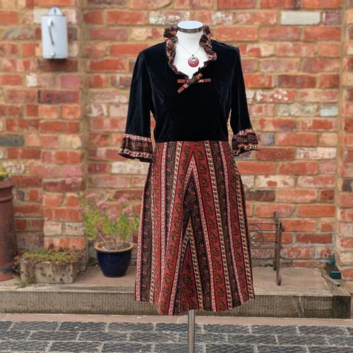Vintage 1970s black velvet - black,